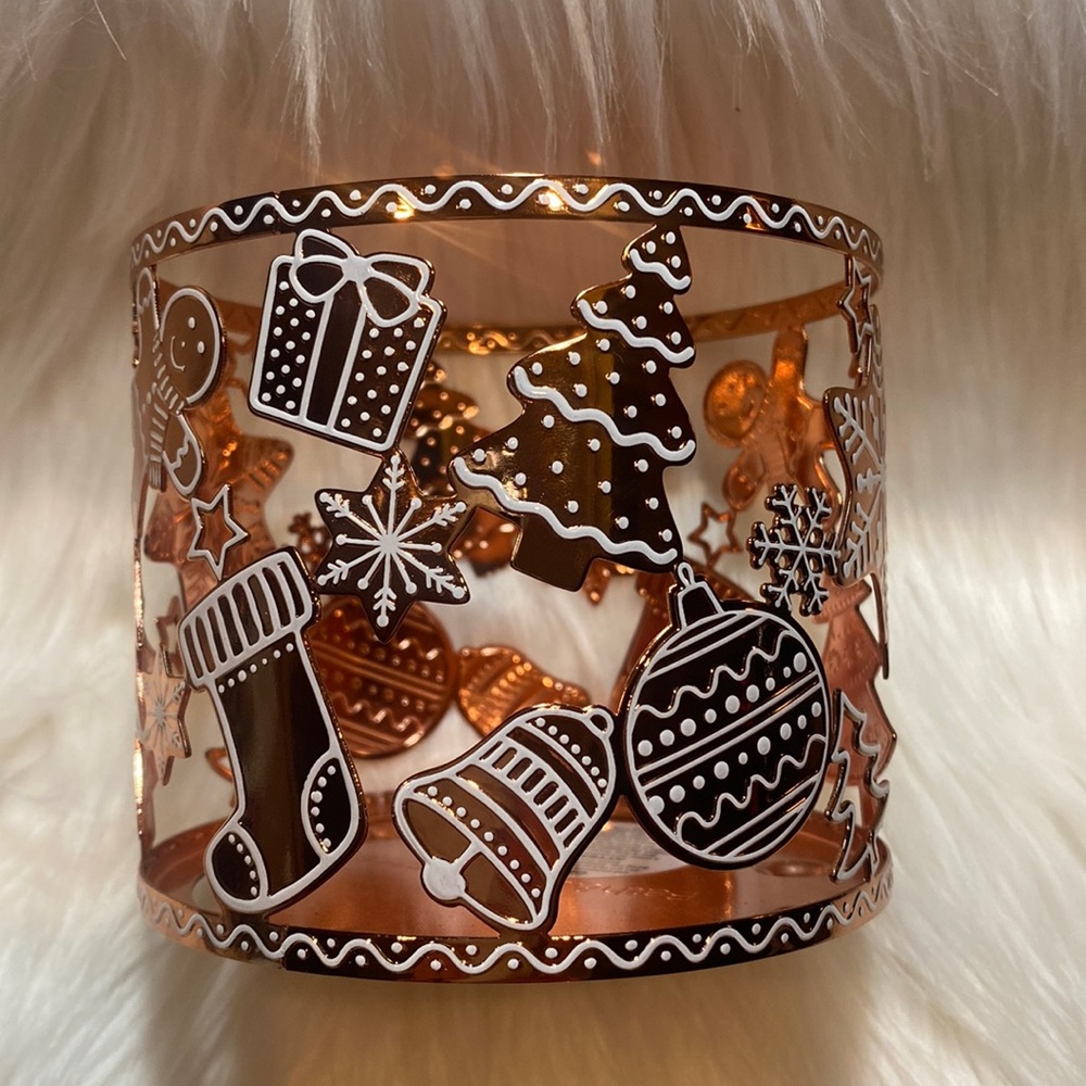 Christmas “Gingerbread Ornaments” by Bath & Body Works 3-Wick Candle Holder, NWT